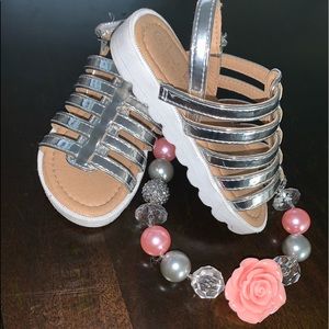 Silver Girls Sandals 👡
